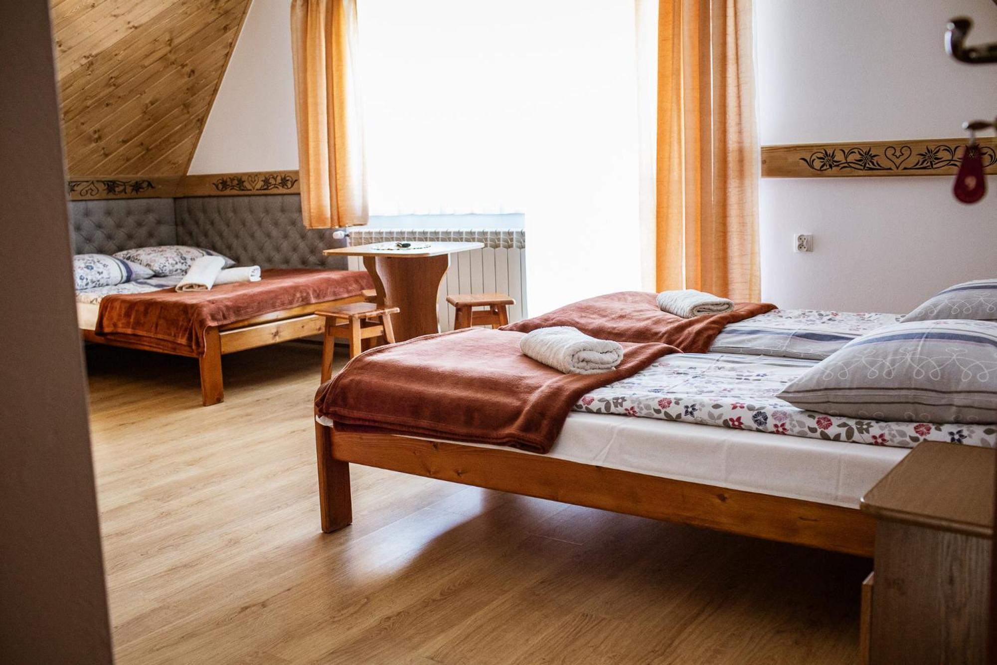 Dziubas Ii Bed & Breakfast Ciche Male
